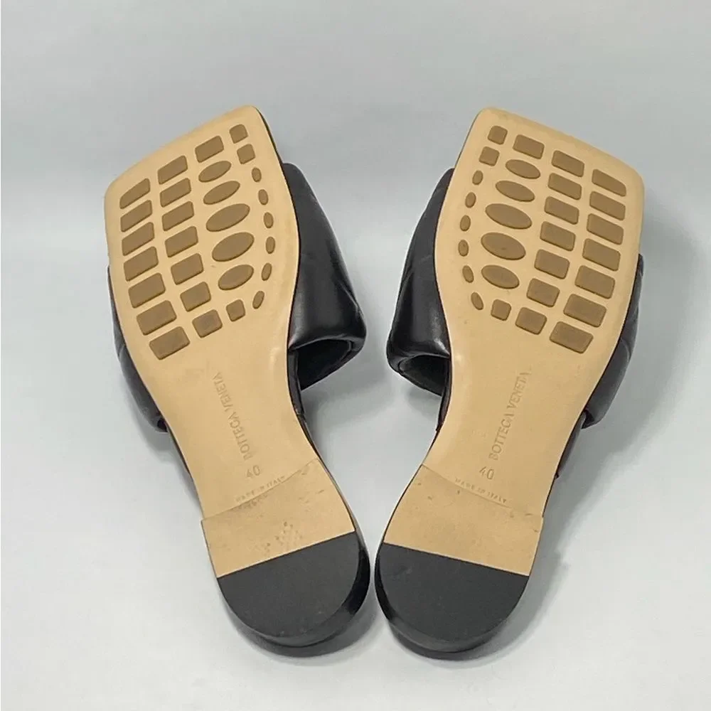 Bottega Veneta The Padded Flat Sandals size 40 - Picture 11 of 12